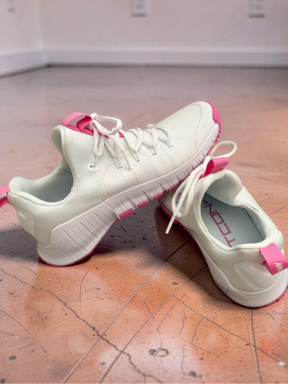 Nike Women’s Free Metcon 6 Workout Shoes